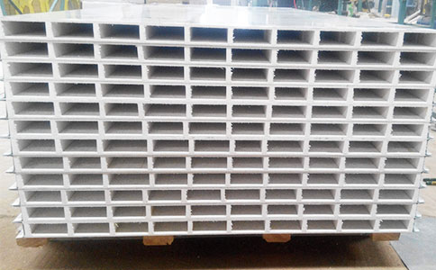 凈化板、巖棉夾芯板、潔凈板、機制凈化板：四大明星產品閃耀建筑業